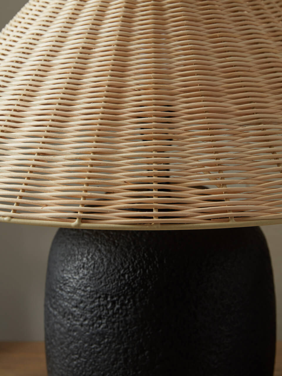 Ligero Ceramic Table Lamp