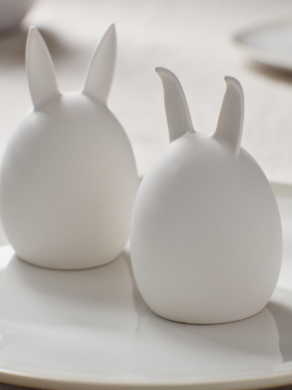 Set of 2 White Ceramic Easter Decorations