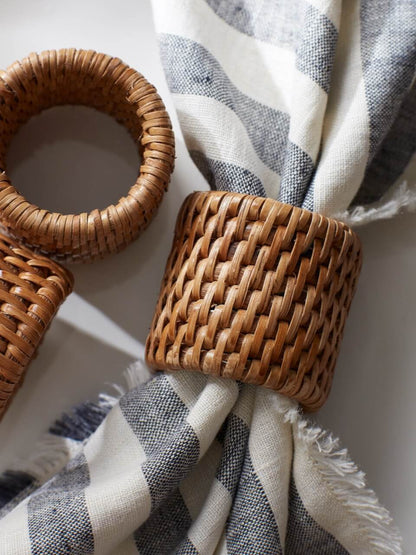 Set of 6 Rattan Napkin Rings Brown