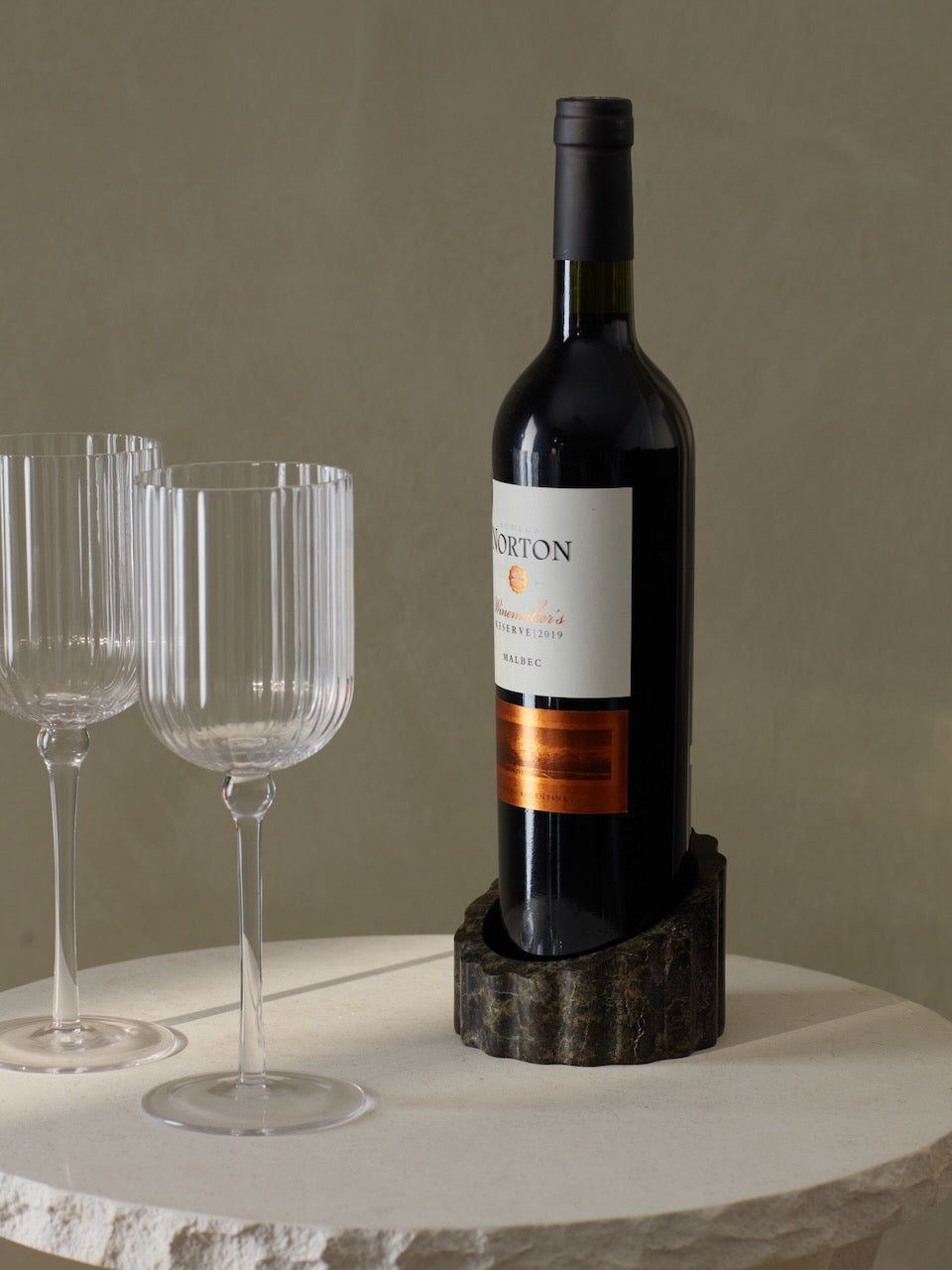 Ribbed Green Marble Holder