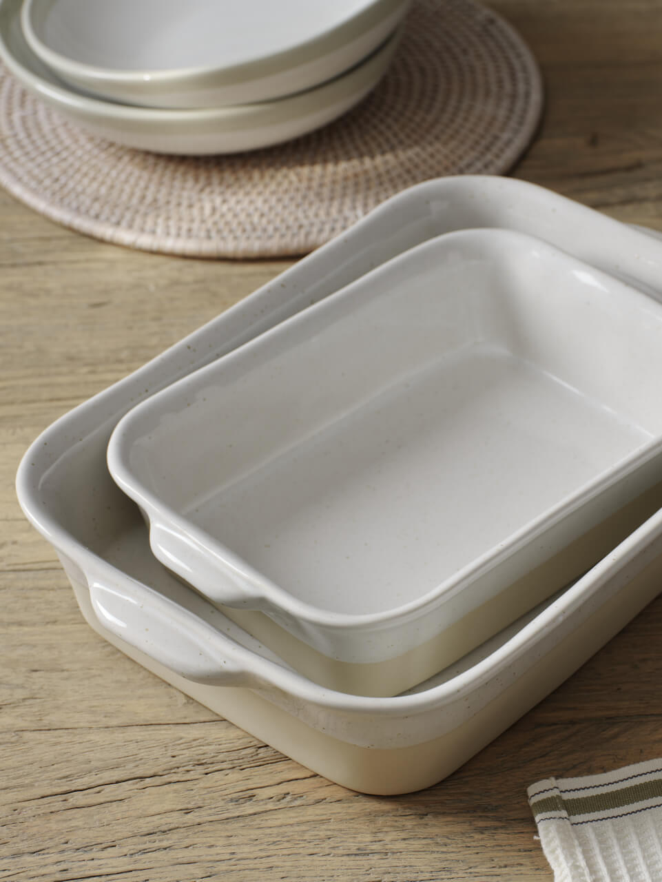 Cream Stoneware Baking Dish