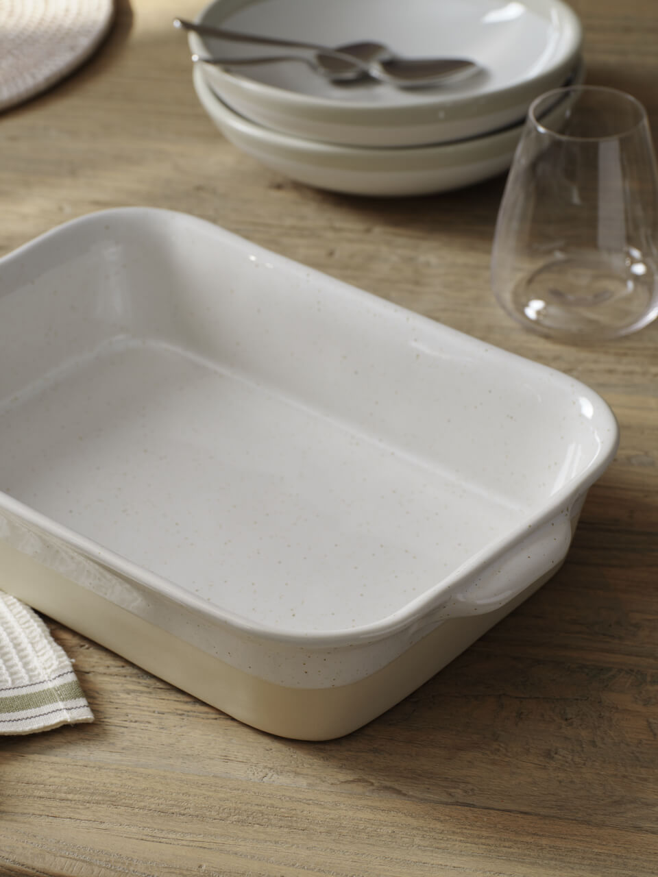 Cream Stoneware Baking Dish