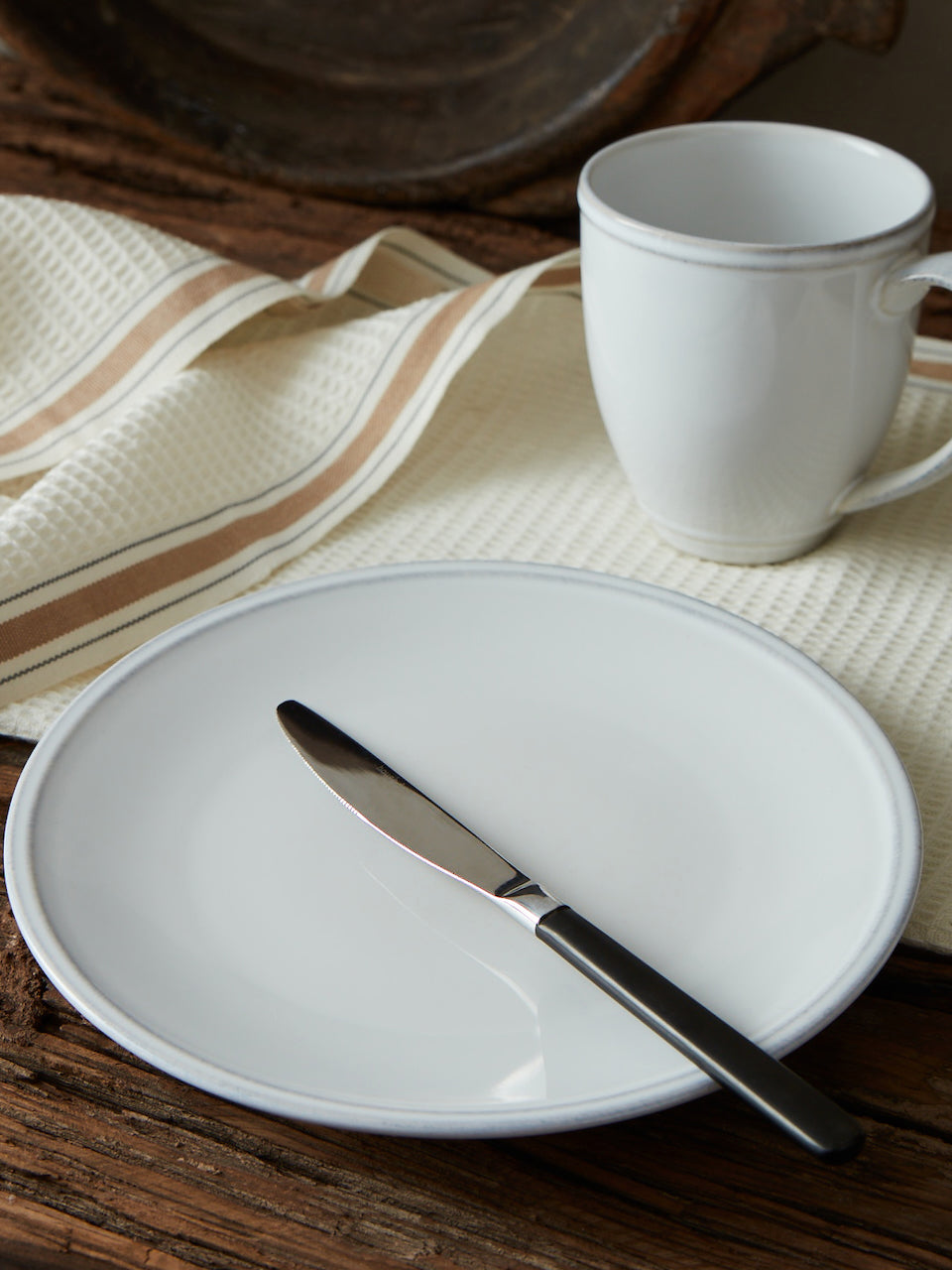 White Friso Tableware
