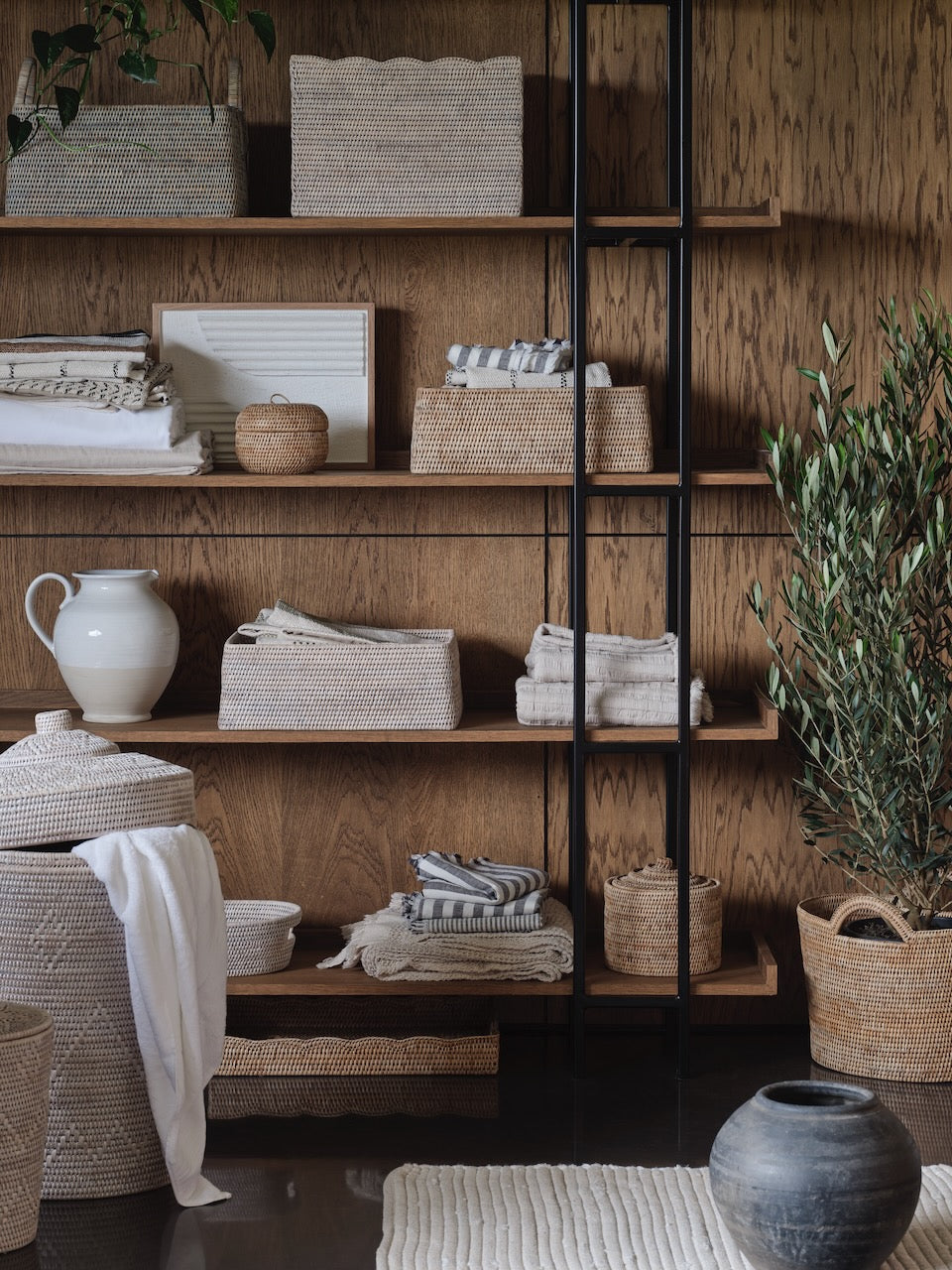 Alness White Rattan Scalloped  Basket