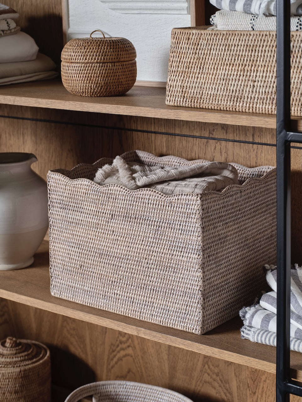 Alness White Rattan Scalloped  Basket