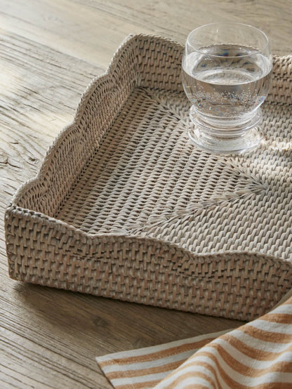 Rhu White Rattan Scallop Edge Tray